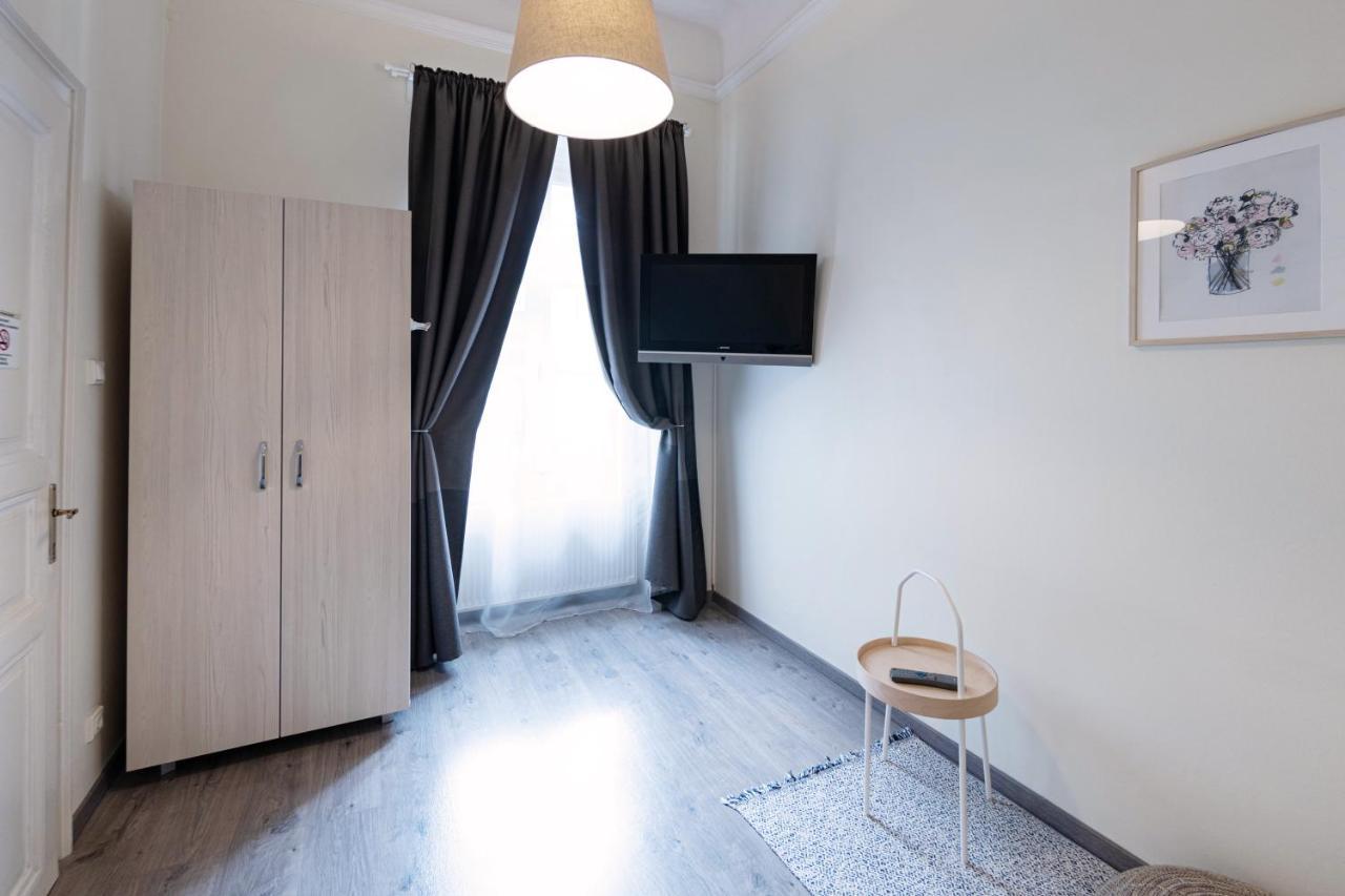 Ozone Private Rooms Budapest Exterior photo