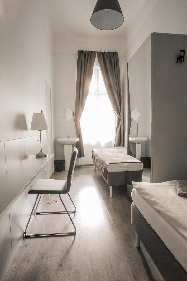 Ozone Private Rooms Budapest Exterior photo