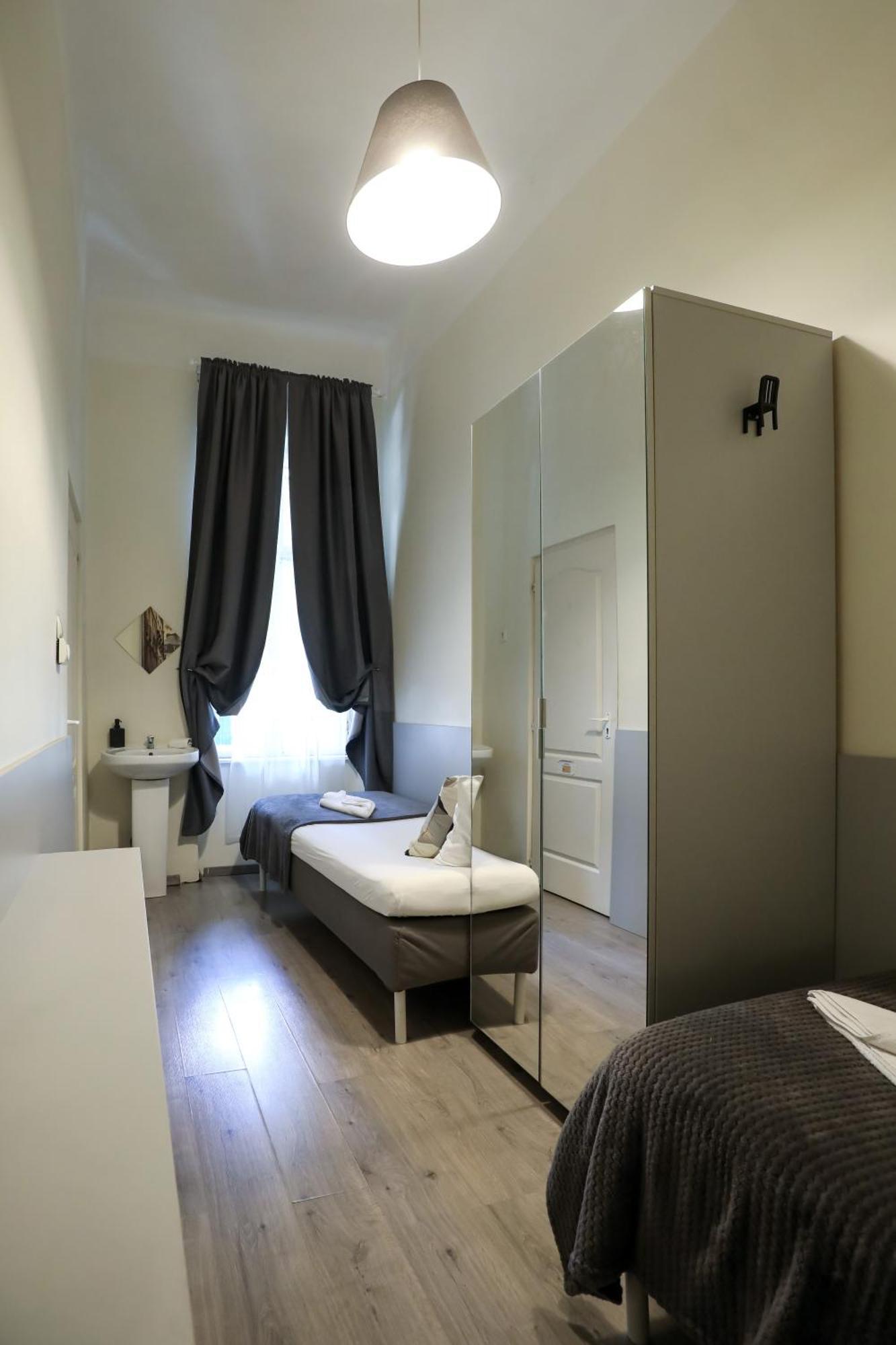 Ozone Private Rooms Budapest Exterior photo