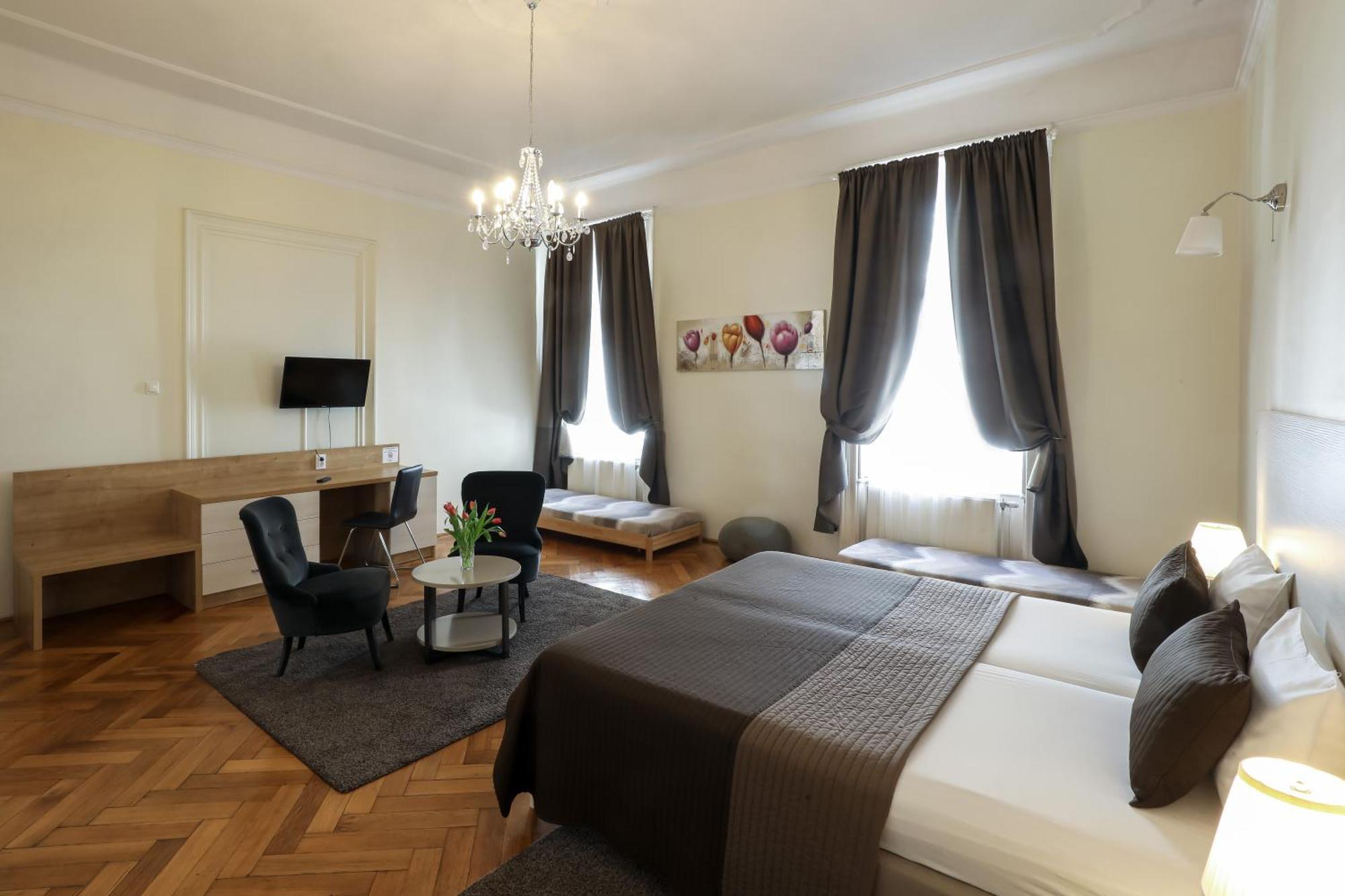 Ozone Private Rooms Budapest Exterior photo