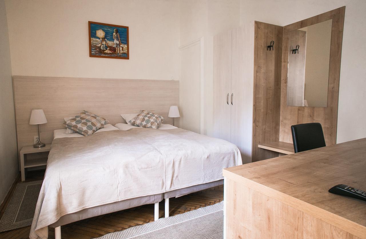Ozone Private Rooms Budapest Exterior photo